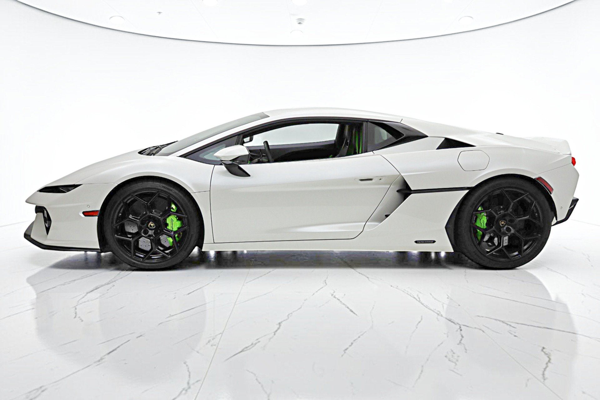 2026 Lamborghini Temerario /LEASE OPTIONS AVAILABLE