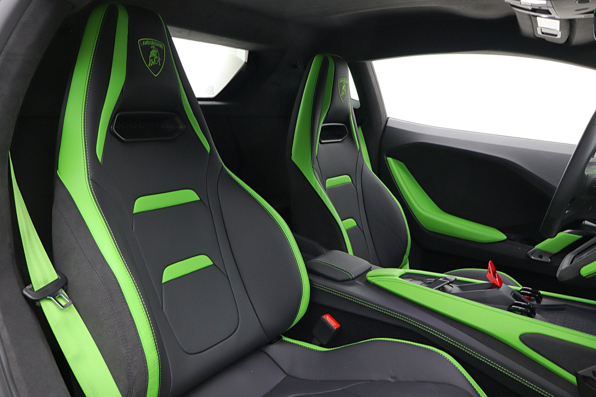 2026 Lamborghini Temerario /LEASE OPTIONS AVAILABLE