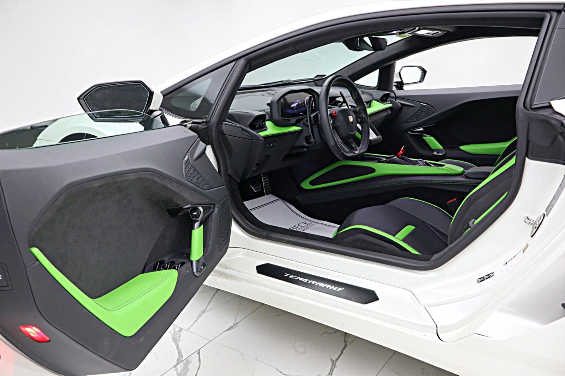 2026 Lamborghini Temerario /LEASE OPTIONS AVAILABLE