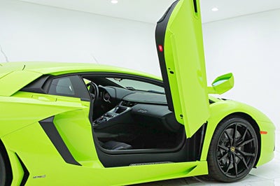 2016 Lamborghini Aventador LP 700-4