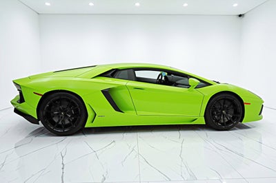 2016 Lamborghini Aventador LP 700-4