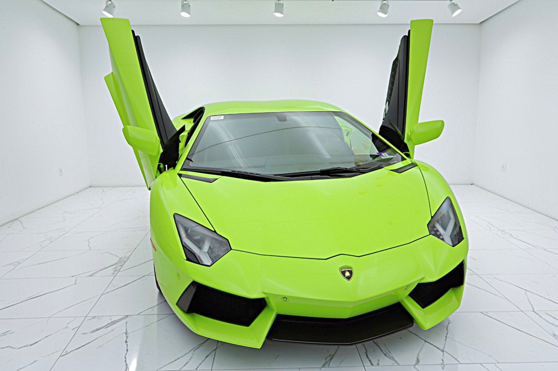 2016 Lamborghini Aventador LP 700-4