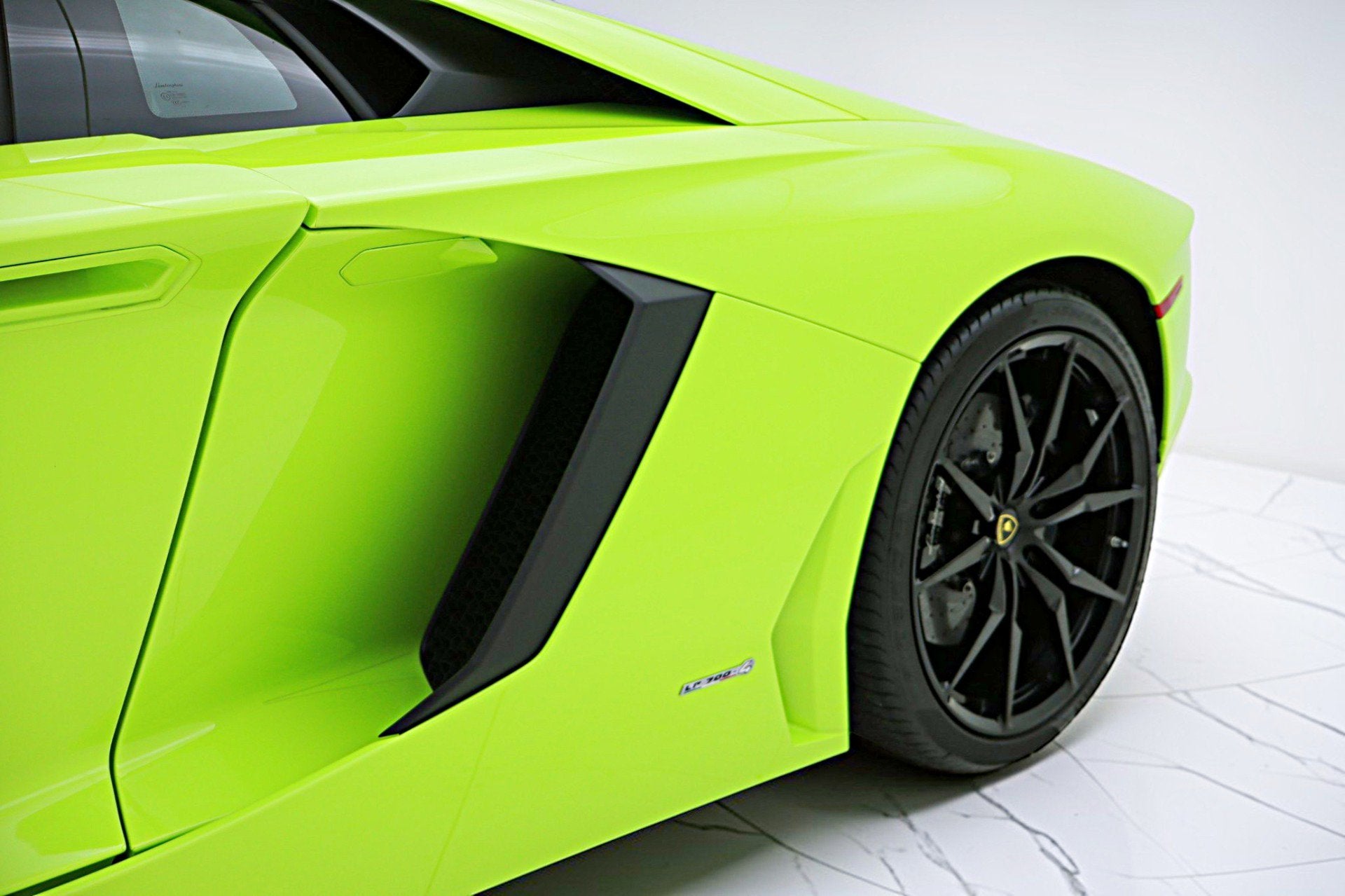 2016 Lamborghini Aventador LP 700-4