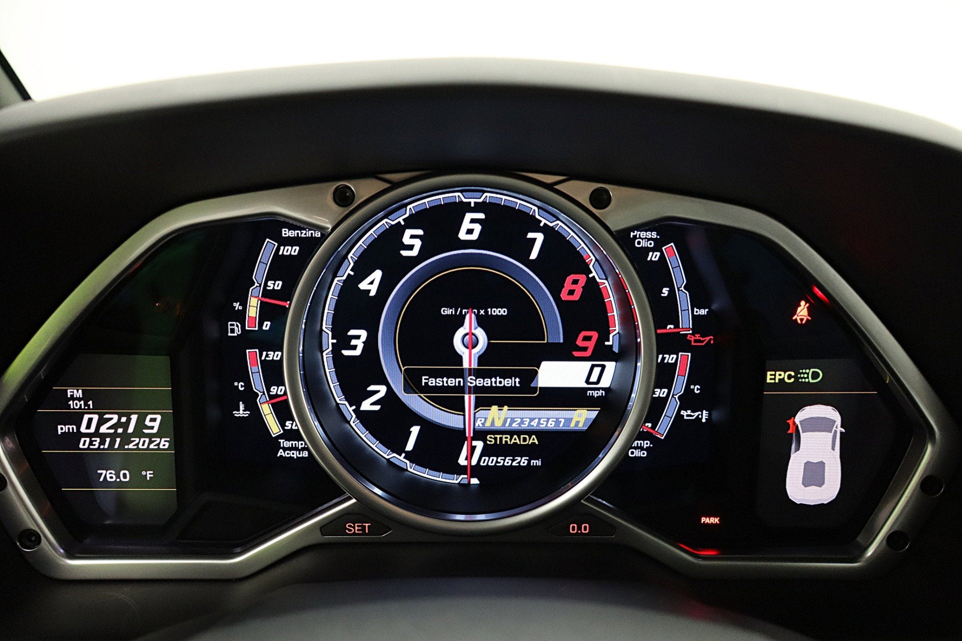 2016 Lamborghini Aventador LP 700-4