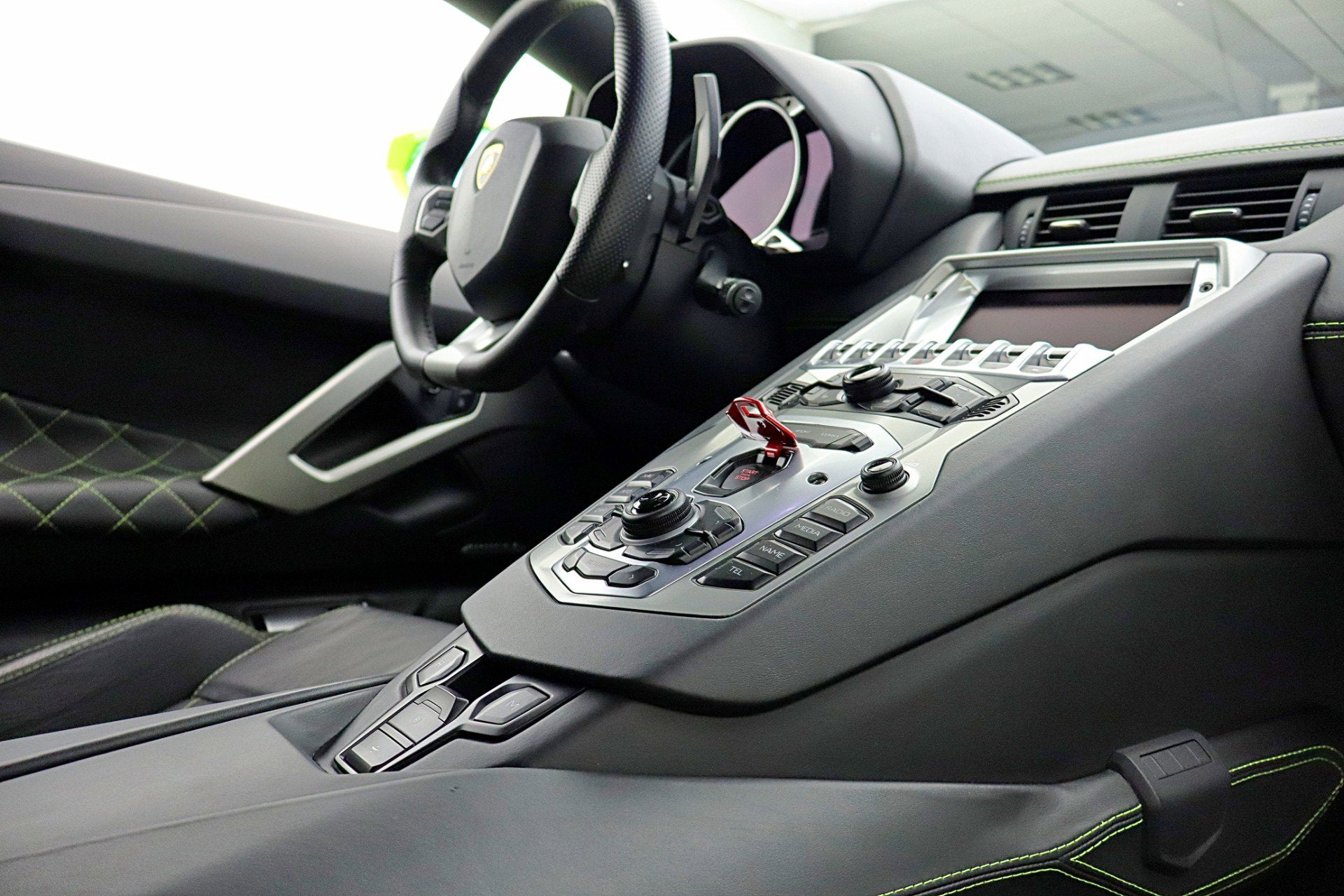 2016 Lamborghini Aventador LP 700-4