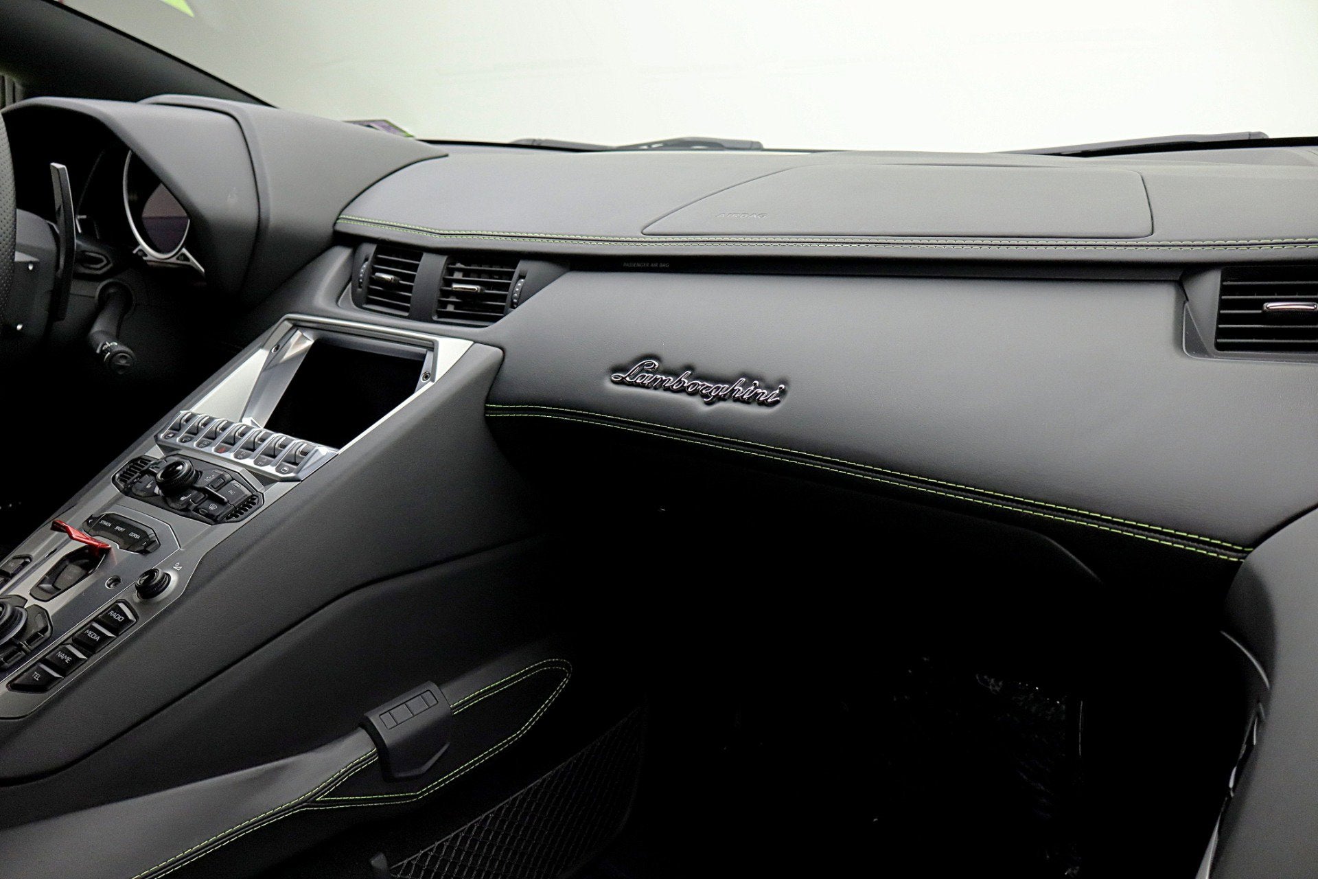 2016 Lamborghini Aventador LP 700-4