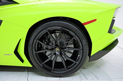 2016 Lamborghini Aventador LP 700-4