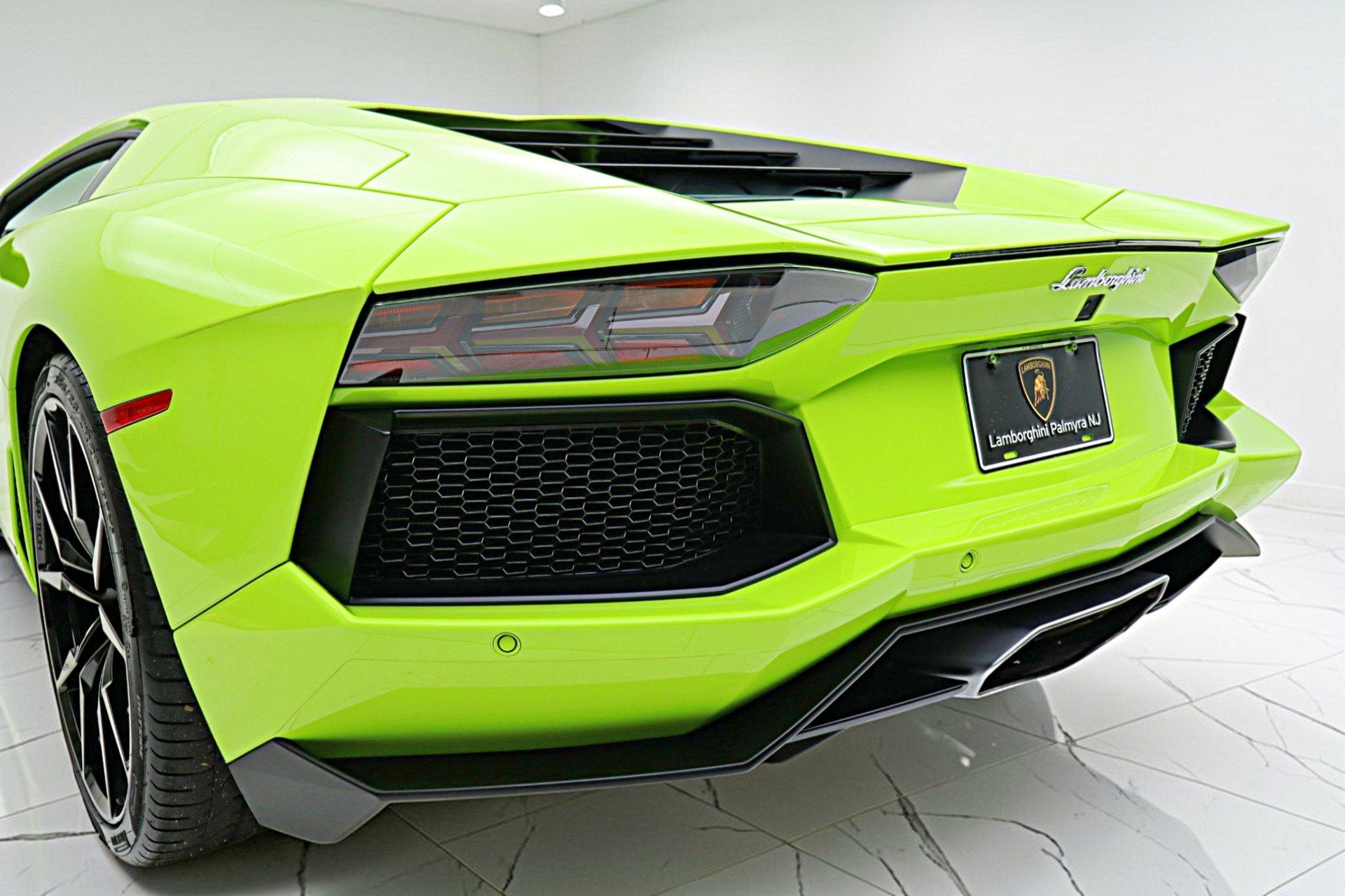 2016 Lamborghini Aventador LP 700-4