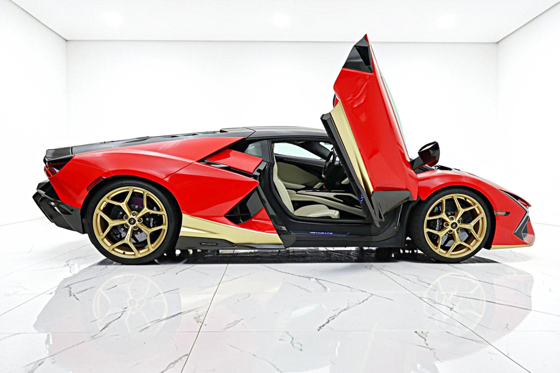 2025 Lamborghini Revuelto Coupe