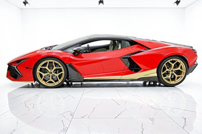 2025 Lamborghini Revuelto Coupe