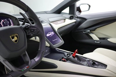 2025 Lamborghini Revuelto Coupe