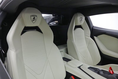 2025 Lamborghini Revuelto Coupe