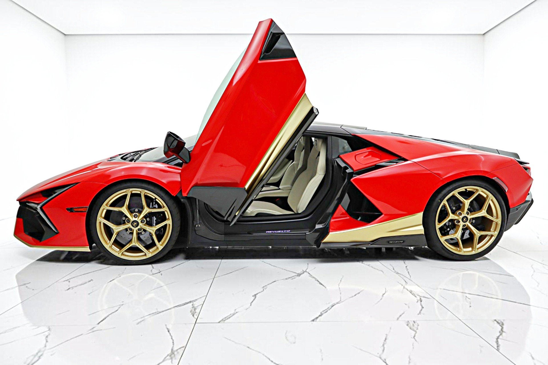 2025 Lamborghini Revuelto Coupe