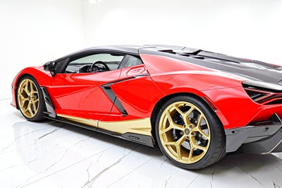 2025 Lamborghini Revuelto Coupe
