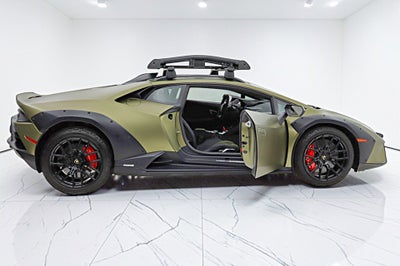 2023 Lamborghini Huracan Sterrato/SELEZIONE PRE-OWNED CERTIFIED