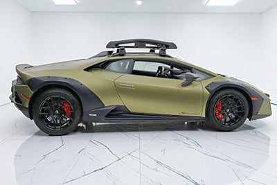 2023 Lamborghini Huracan Sterrato/SELEZIONE PRE-OWNED CERTIFIED