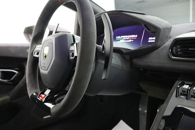 2023 Lamborghini Huracan Sterrato/SELEZIONE PRE-OWNED CERTIFIED