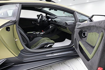 2023 Lamborghini Huracan Sterrato/SELEZIONE PRE-OWNED CERTIFIED