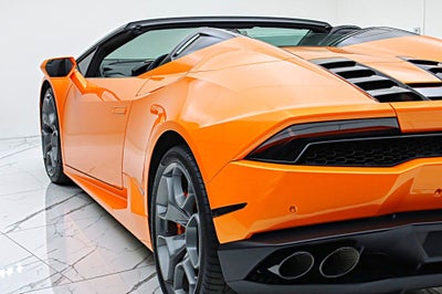 2017 Lamborghini Huracan Spyder/SELEZIONE PRE-OWNED CERTIFIED