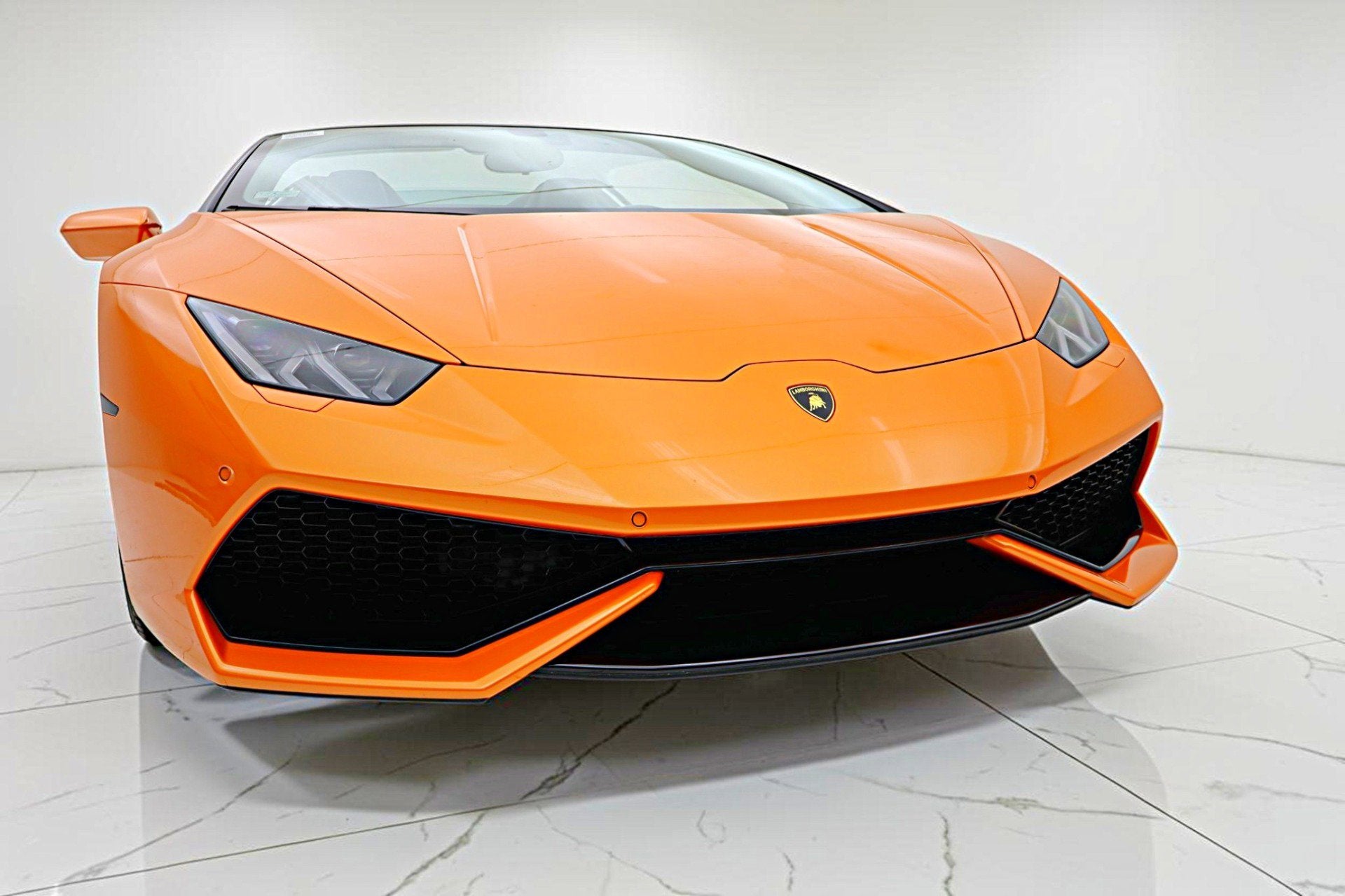 2017 Lamborghini Huracan Spyder/SELEZIONE PRE-OWNED CERTIFIED