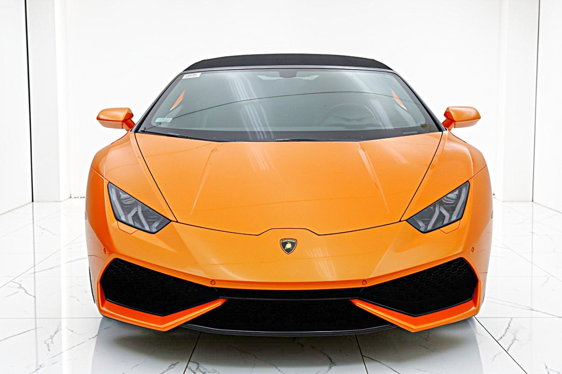 2017 Lamborghini Huracan Spyder/SELEZIONE PRE-OWNED CERTIFIED