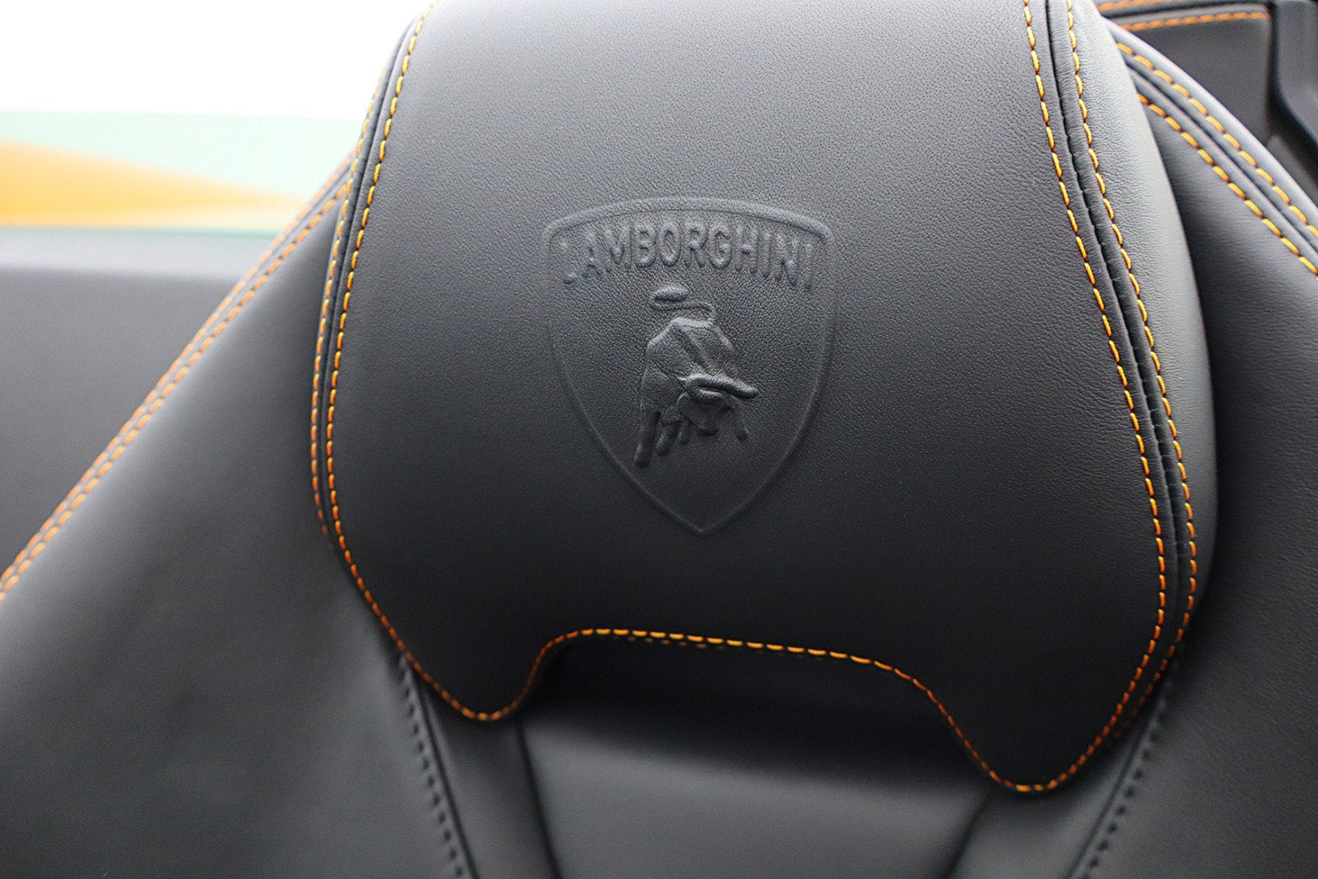 2017 Lamborghini Huracan Spyder/SELEZIONE PRE-OWNED CERTIFIED
