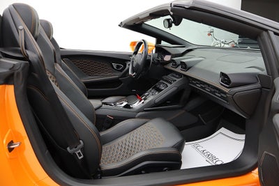 2017 Lamborghini Huracan Spyder/SELEZIONE PRE-OWNED CERTIFIED