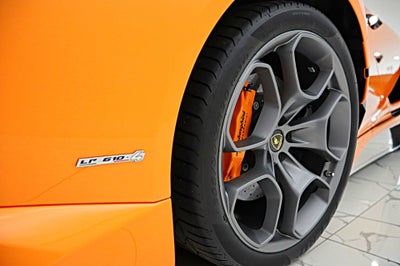 2017 Lamborghini Huracan Spyder/SELEZIONE PRE-OWNED CERTIFIED