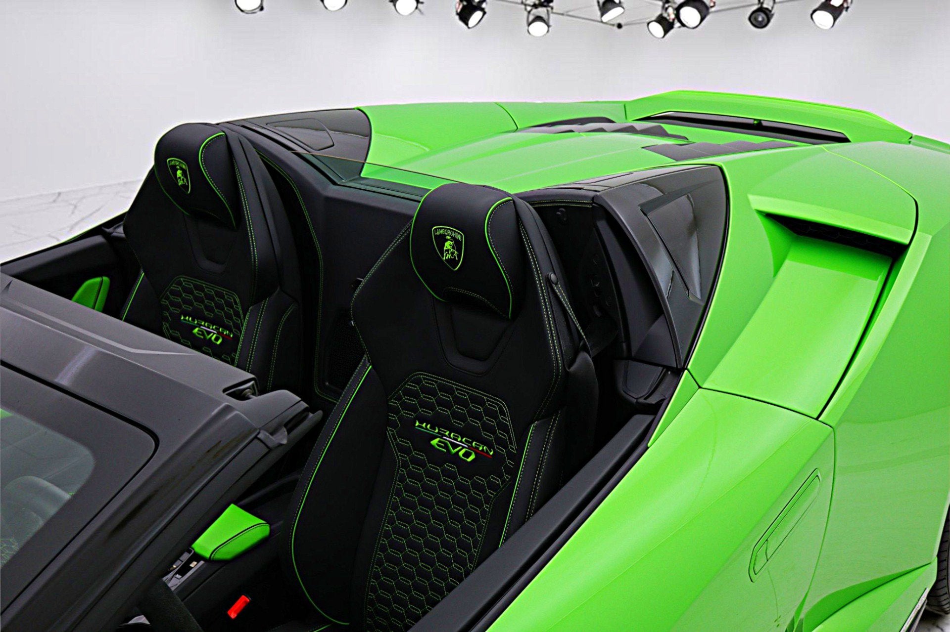 2023 Lamborghini Huracan EVO Spyder RWD/ SELEZIONE PRE-OWNED CERTIFIED