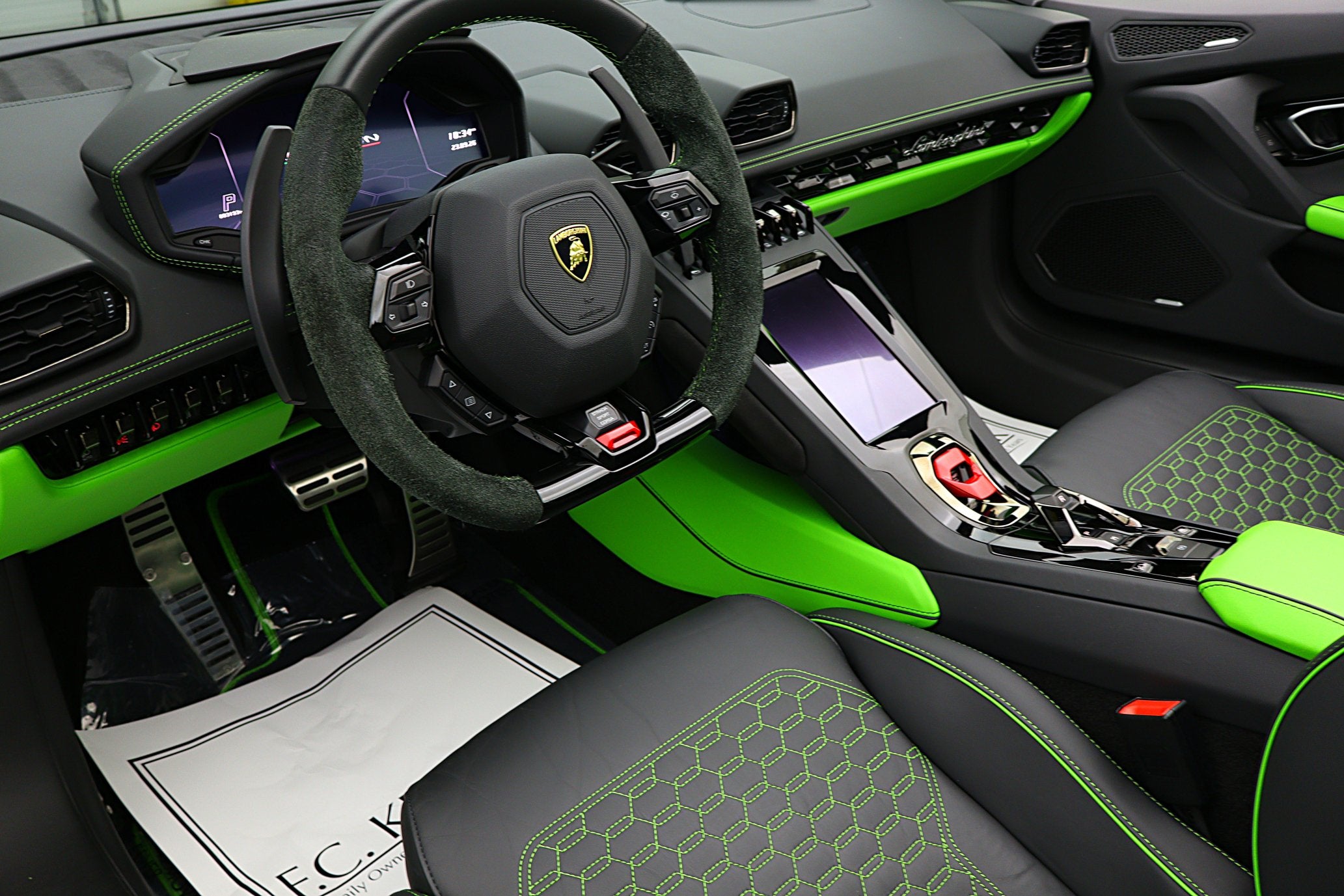 2023 Lamborghini Huracan EVO Spyder RWD/ SELEZIONE PRE-OWNED CERTIFIED