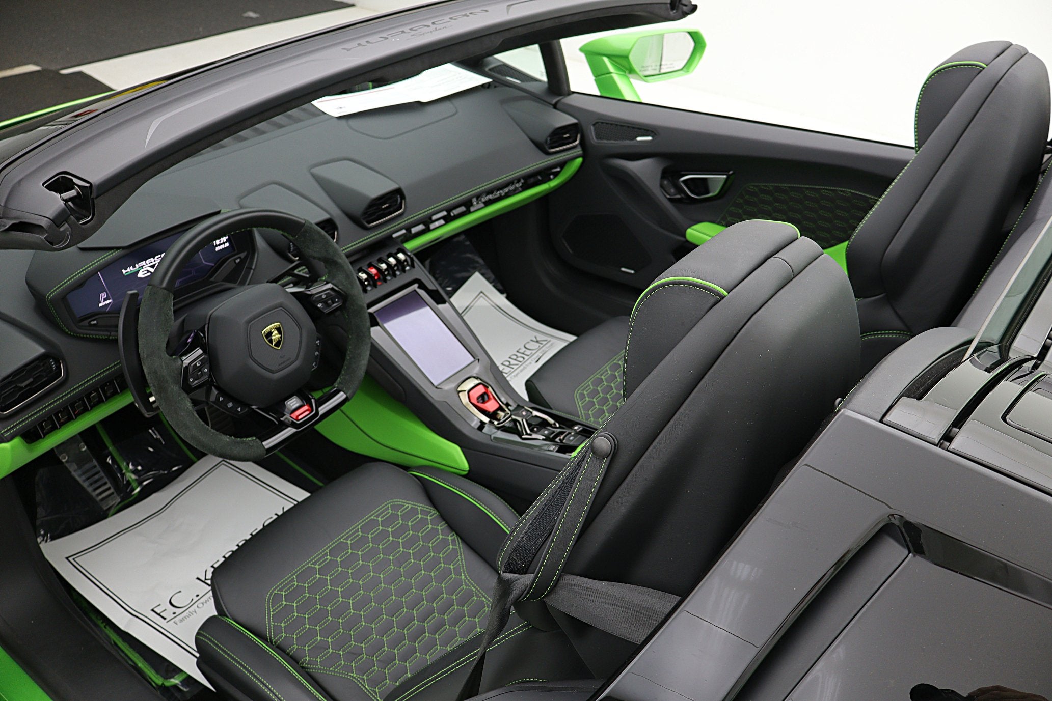 2023 Lamborghini Huracan EVO Spyder RWD/ SELEZIONE PRE-OWNED CERTIFIED
