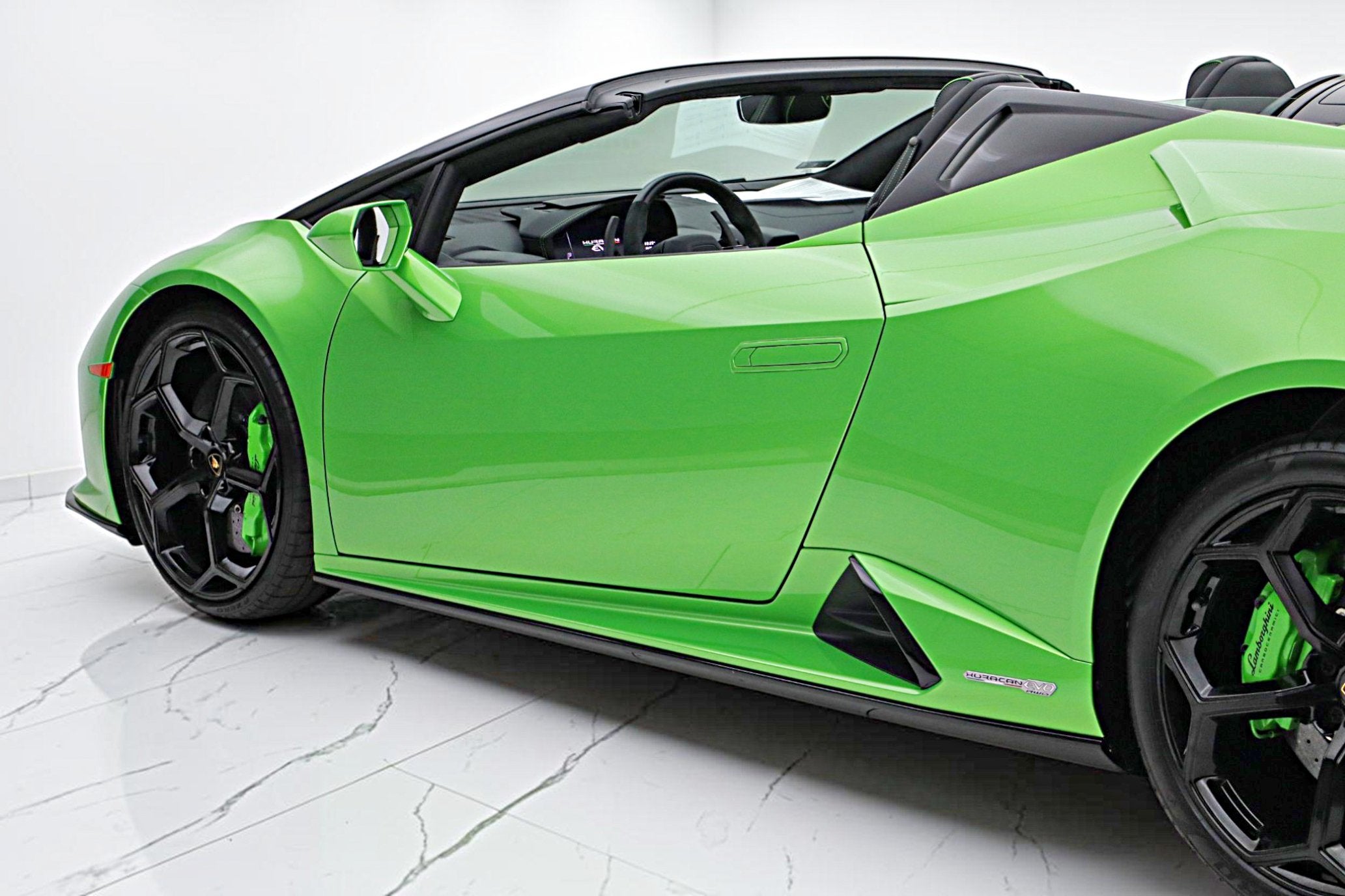 2023 Lamborghini Huracan EVO Spyder RWD/ SELEZIONE PRE-OWNED CERTIFIED