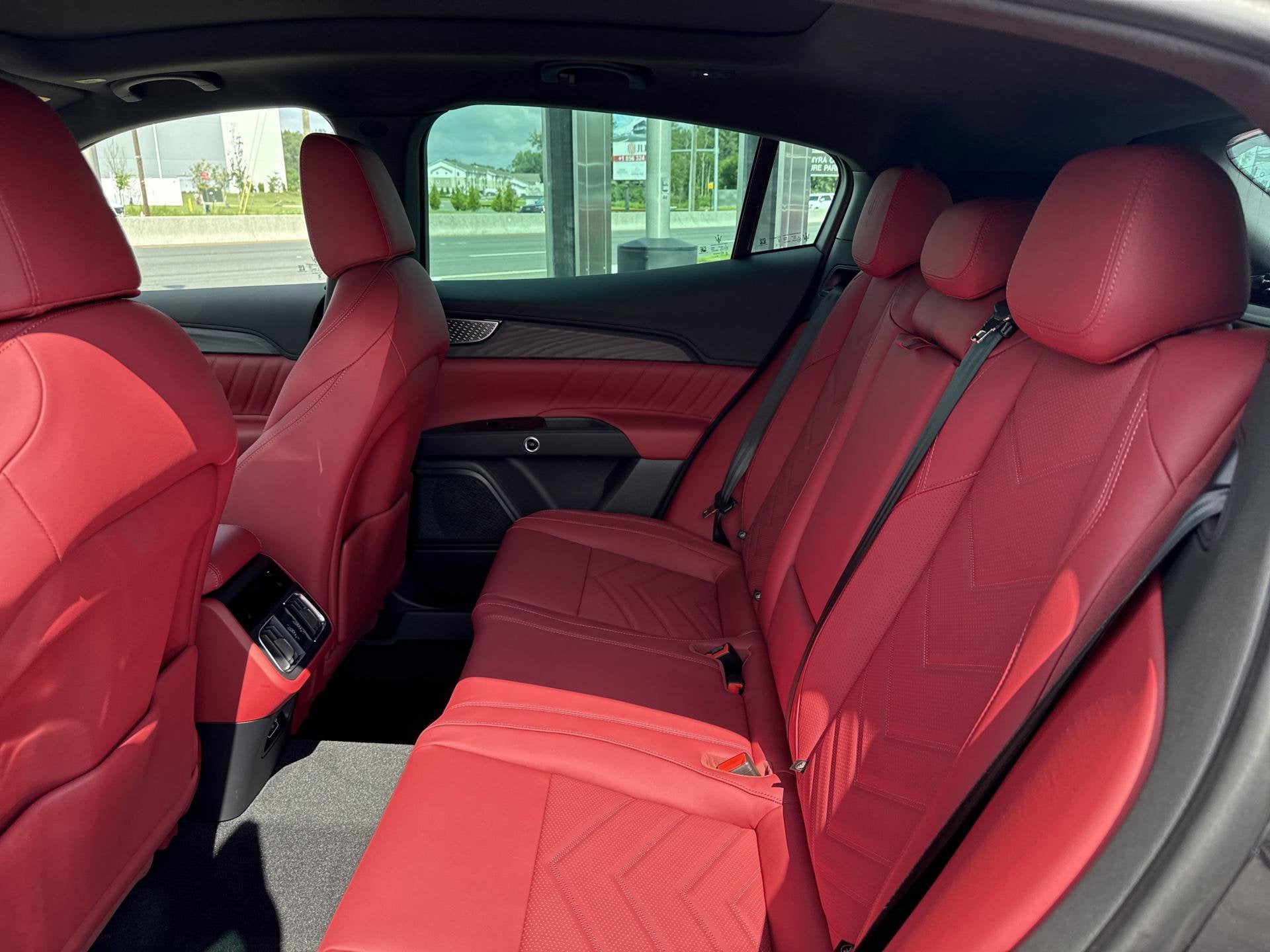 2025 Maserati Grecale AWD