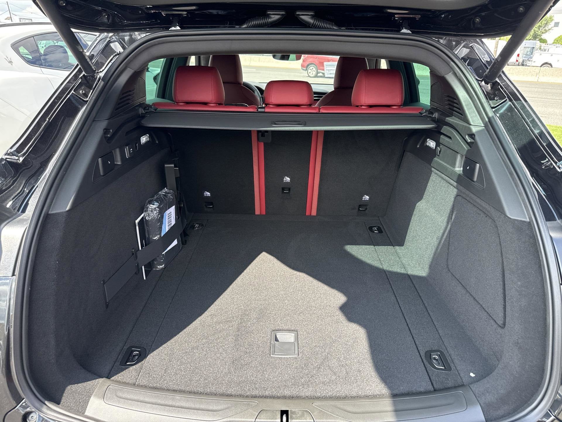 2025 Maserati Grecale AWD