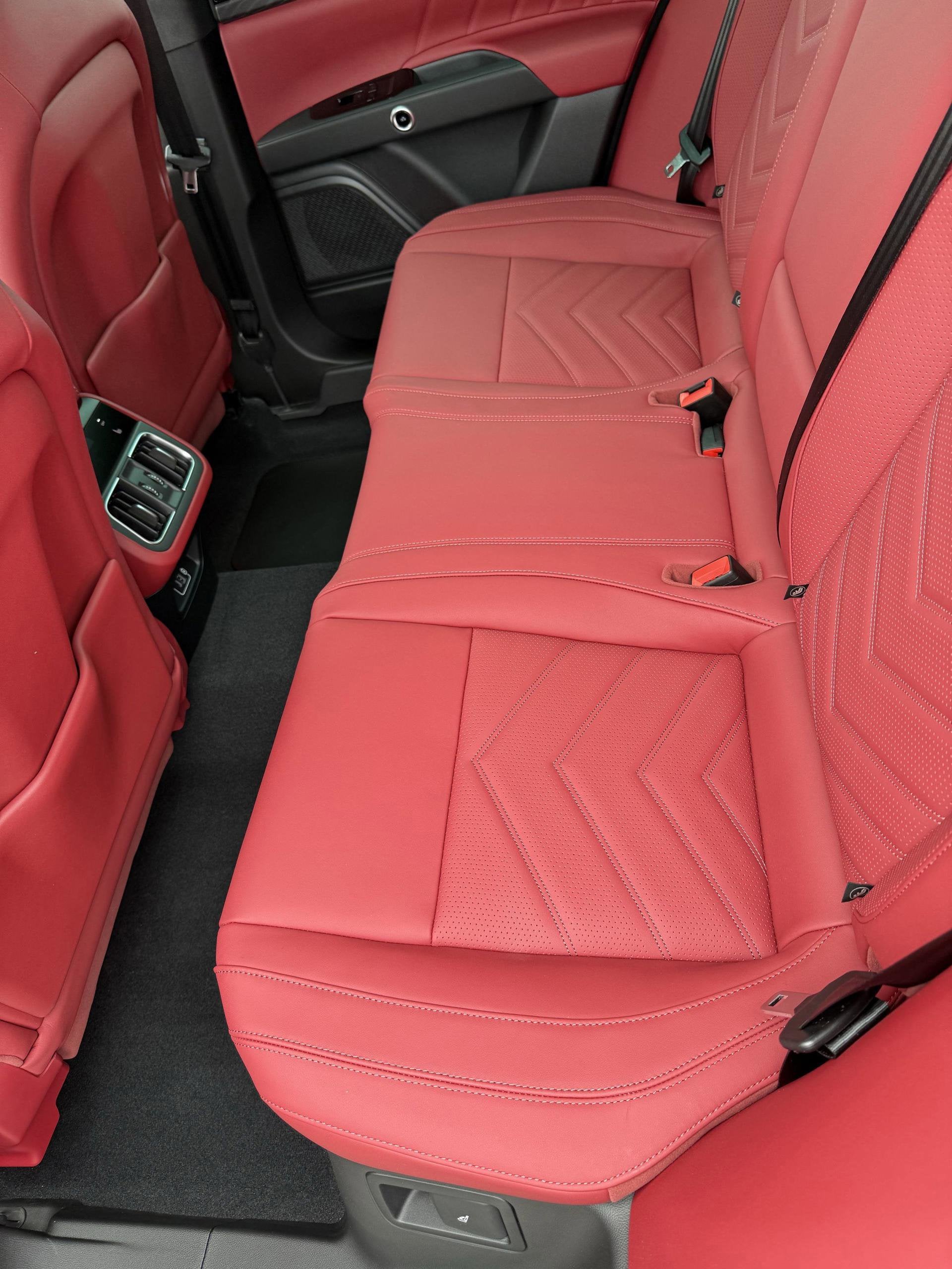 2025 Maserati Grecale AWD