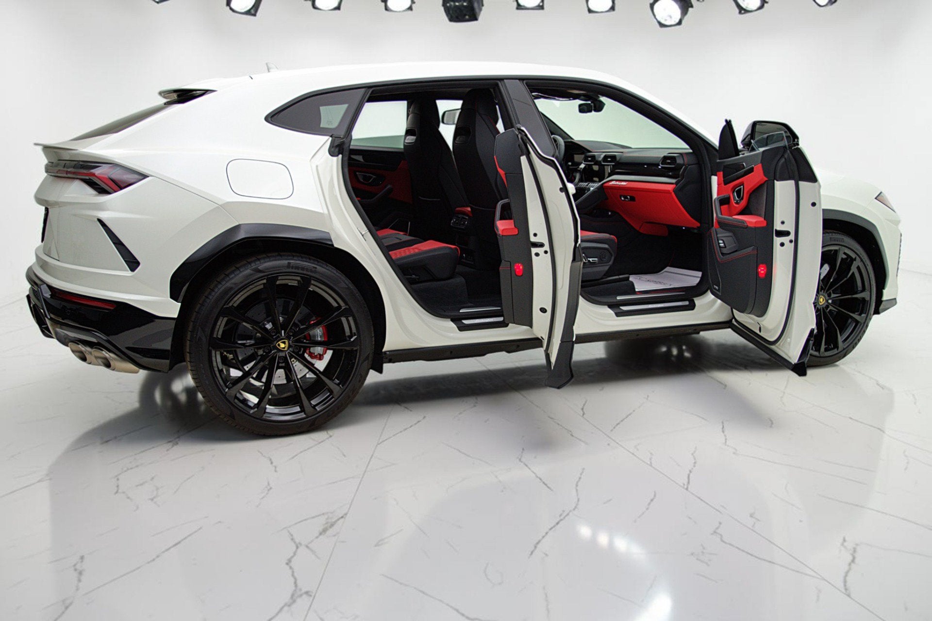 2022 Lamborghini Urus SELEZIONE PRE-OWNED CERTIFIED