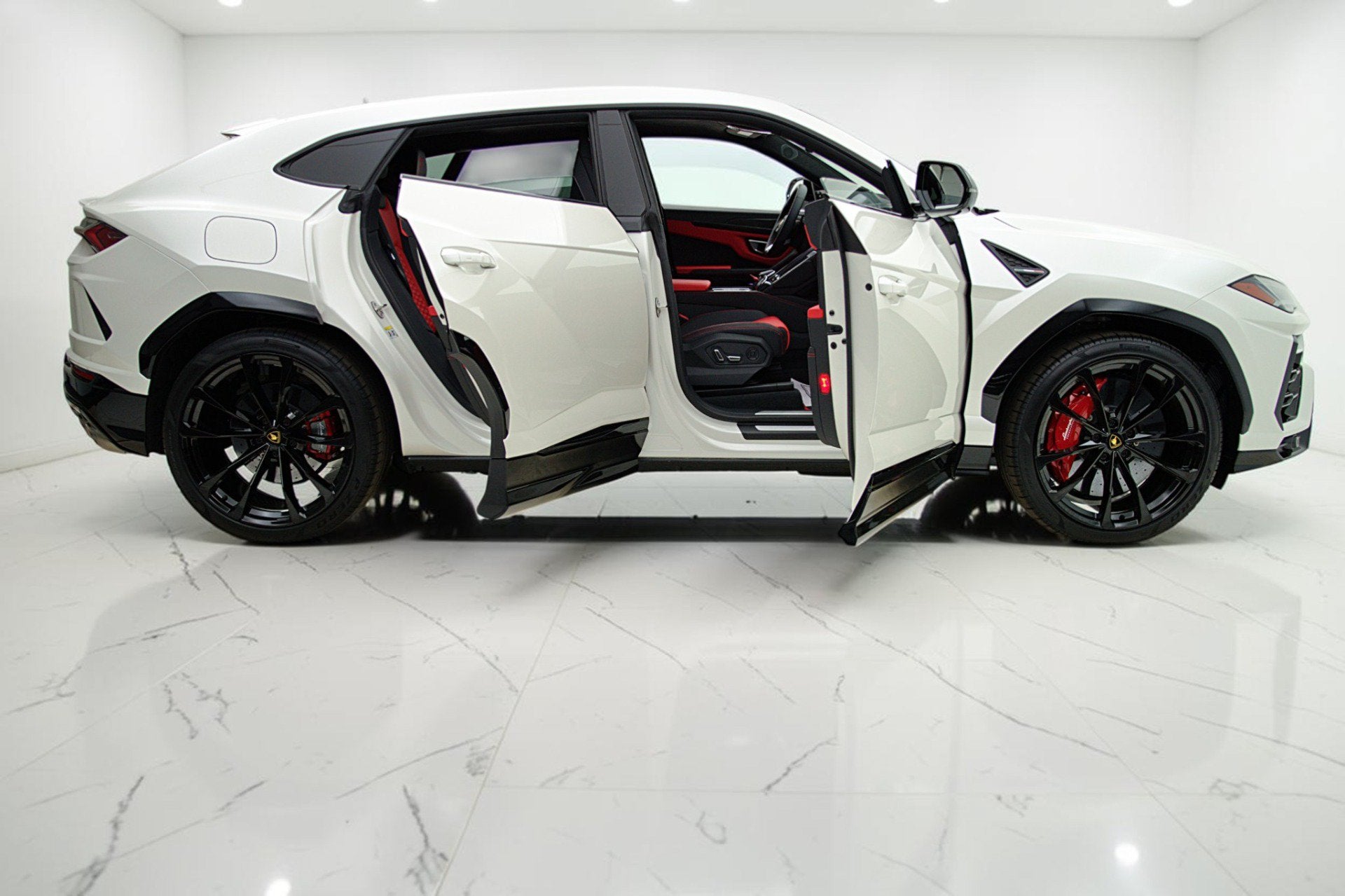 2022 Lamborghini Urus SELEZIONE PRE-OWNED CERTIFIED