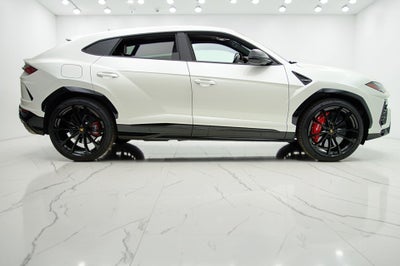 2022 Lamborghini Urus SELEZIONE PRE-OWNED CERTIFIED