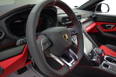 2022 Lamborghini Urus SELEZIONE PRE-OWNED CERTIFIED