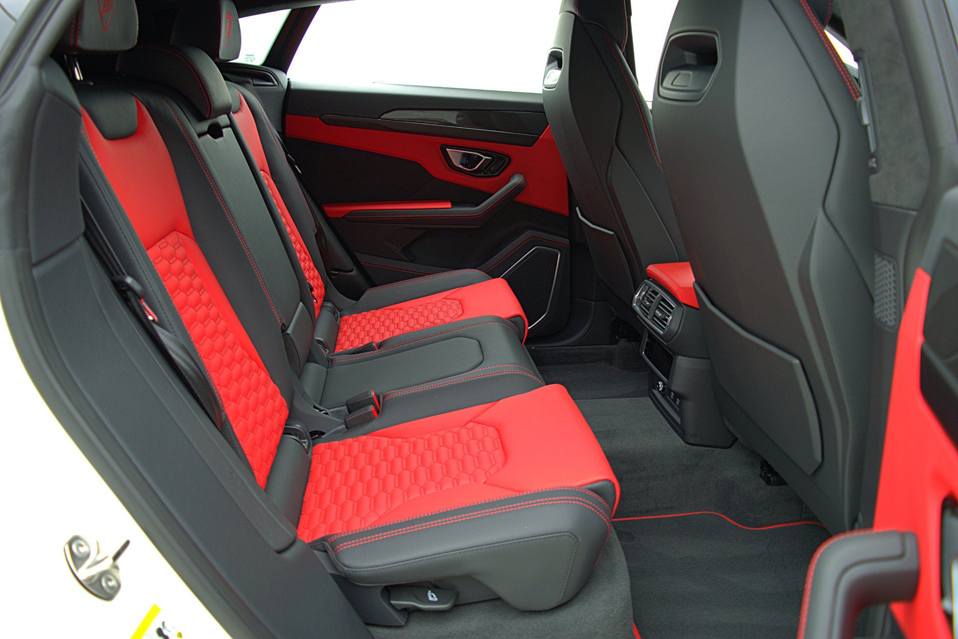 2022 Lamborghini Urus SELEZIONE PRE-OWNED CERTIFIED