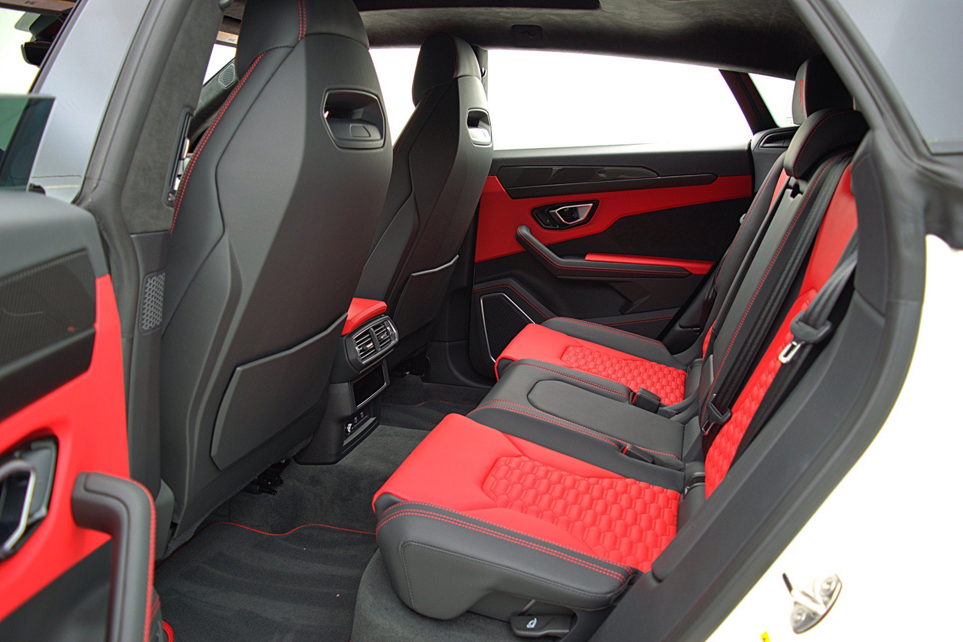 2022 Lamborghini Urus SELEZIONE PRE-OWNED CERTIFIED