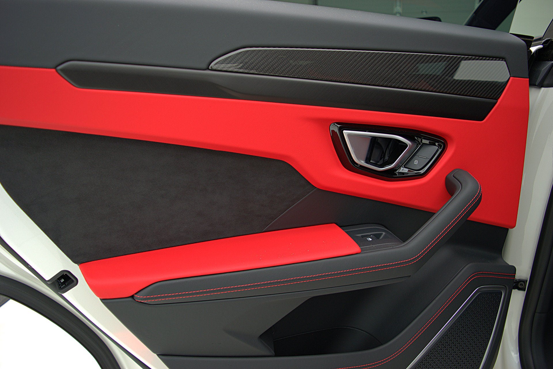 2022 Lamborghini Urus SELEZIONE PRE-OWNED CERTIFIED