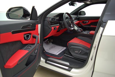 2022 Lamborghini Urus SELEZIONE PRE-OWNED CERTIFIED