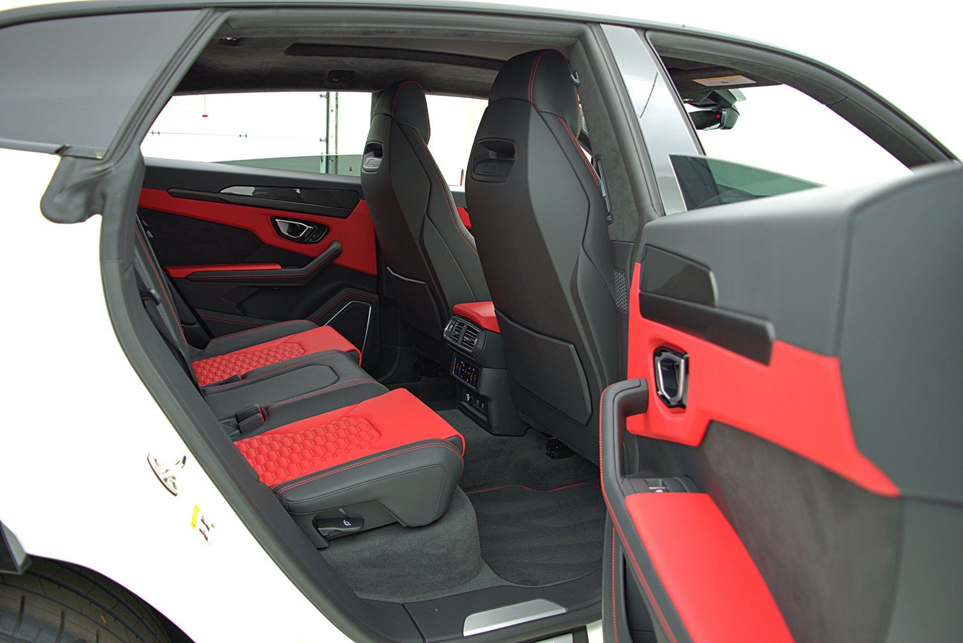 2022 Lamborghini Urus SELEZIONE PRE-OWNED CERTIFIED