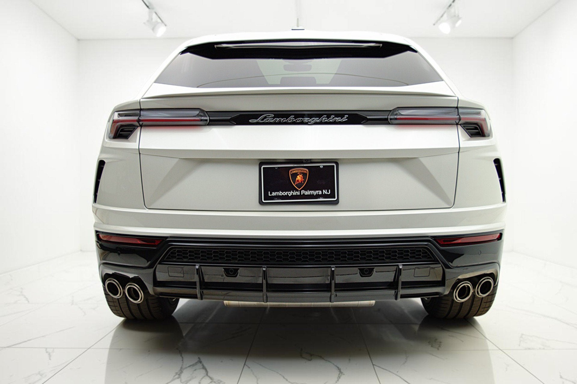 2022 Lamborghini Urus SELEZIONE PRE-OWNED CERTIFIED