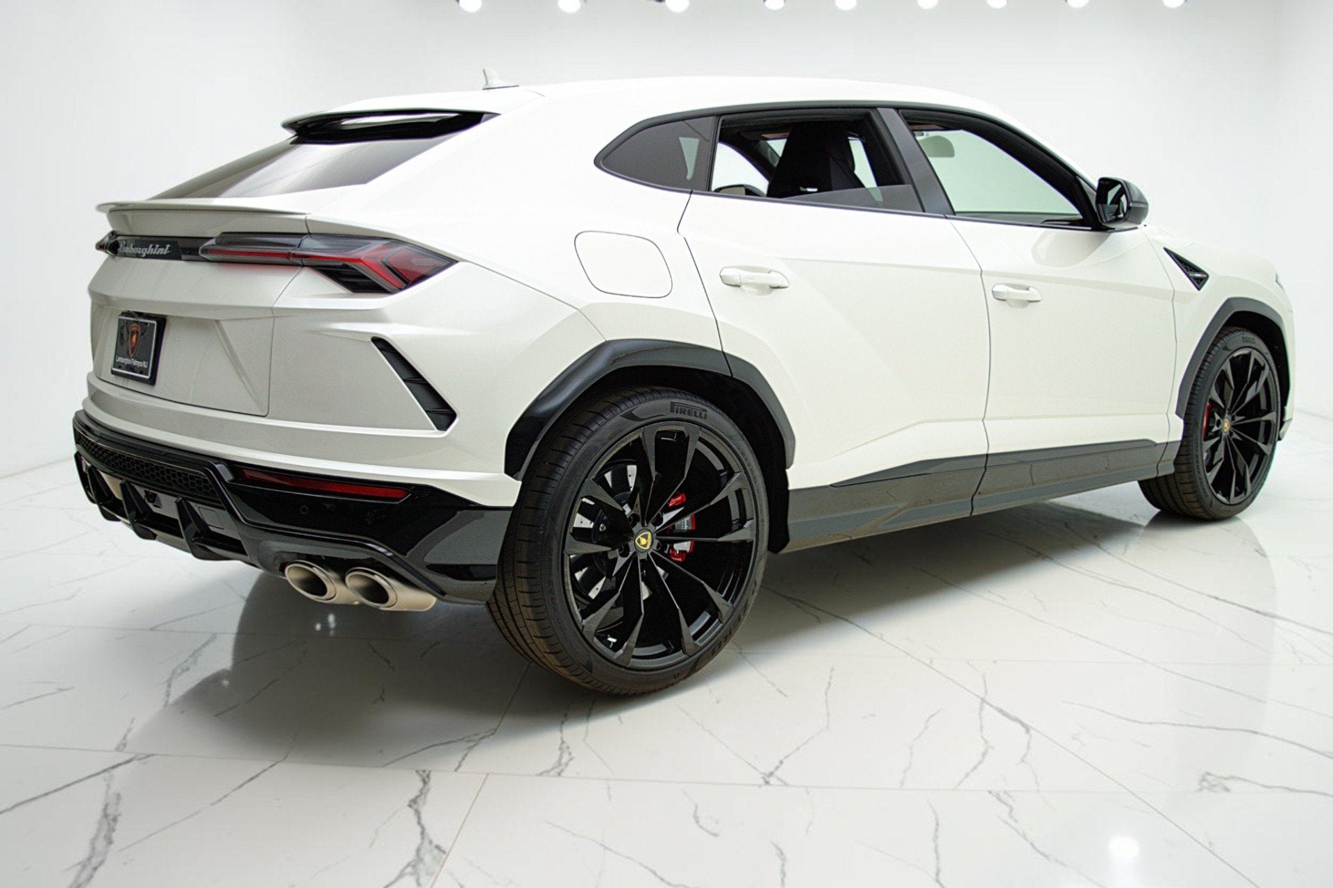 2022 Lamborghini Urus SELEZIONE PRE-OWNED CERTIFIED