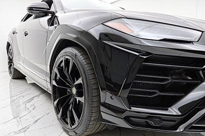 2019 Lamborghini Urus /SELEZIONE PRE-OWNED CERTIFIED