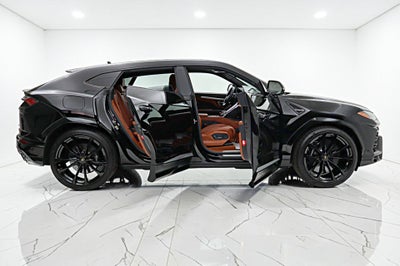 2019 Lamborghini Urus /SELEZIONE PRE-OWNED CERTIFIED