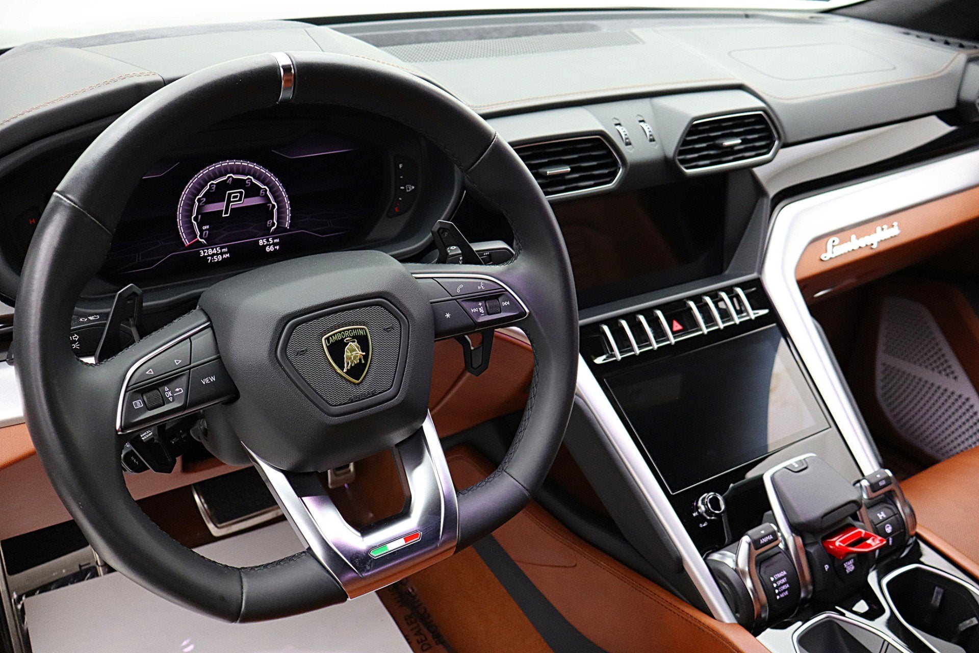 2019 Lamborghini Urus /SELEZIONE PRE-OWNED CERTIFIED