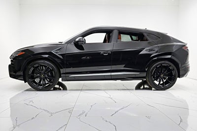 2019 Lamborghini Urus /SELEZIONE PRE-OWNED CERTIFIED